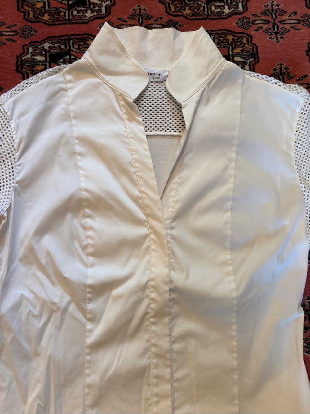 Akris Punto White Mech Button Up - Picture 2 of 13